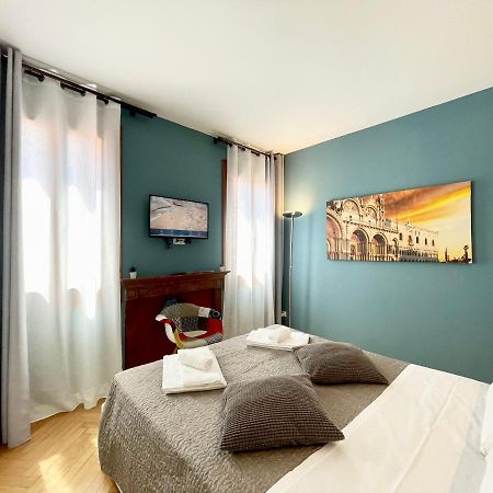 San Marco Luxury Apartments Steps From St Marks Венеция Экстерьер фото
