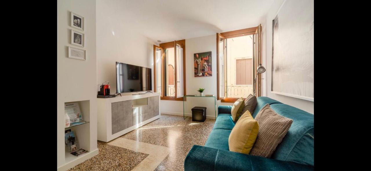 San Marco Luxury Apartments Steps From St Marks Венеция Экстерьер фото