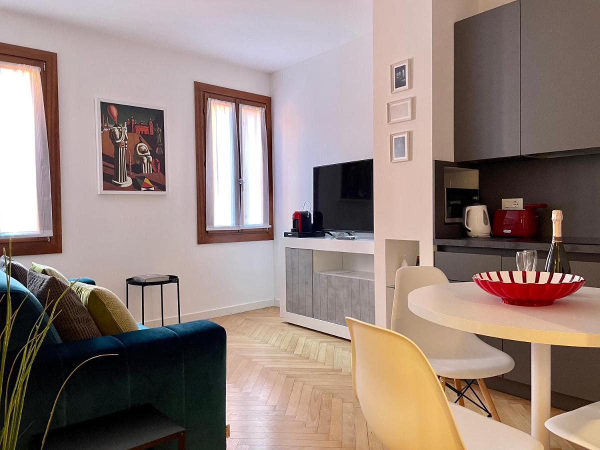 San Marco Luxury Apartments Steps From St Marks Венеция Экстерьер фото